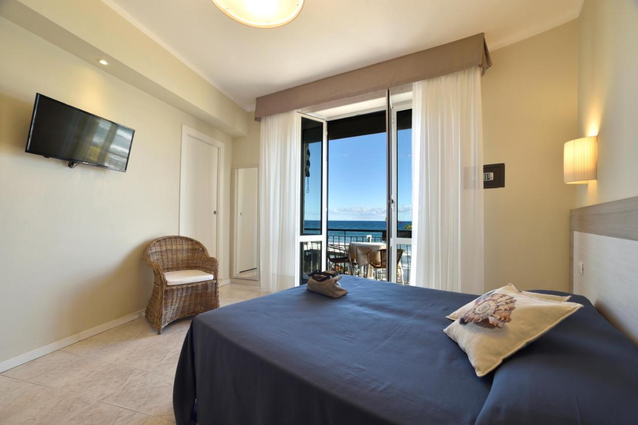 Hotel Bel Sit Alassio Luaran gambar