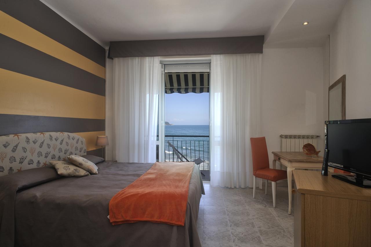 Hotel Bel Sit Alassio Luaran gambar